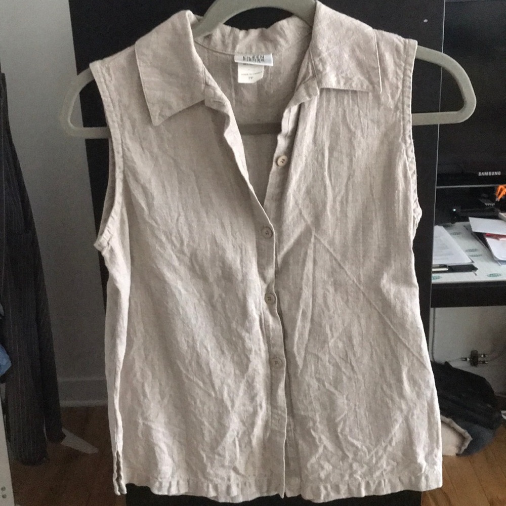 Eileen Fisher sleeveless linen button-up top